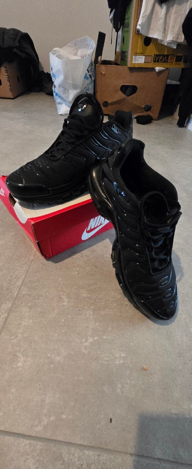 Nike tn maat 41 (1 gedragen nog nieuw!!), Enlèvement
