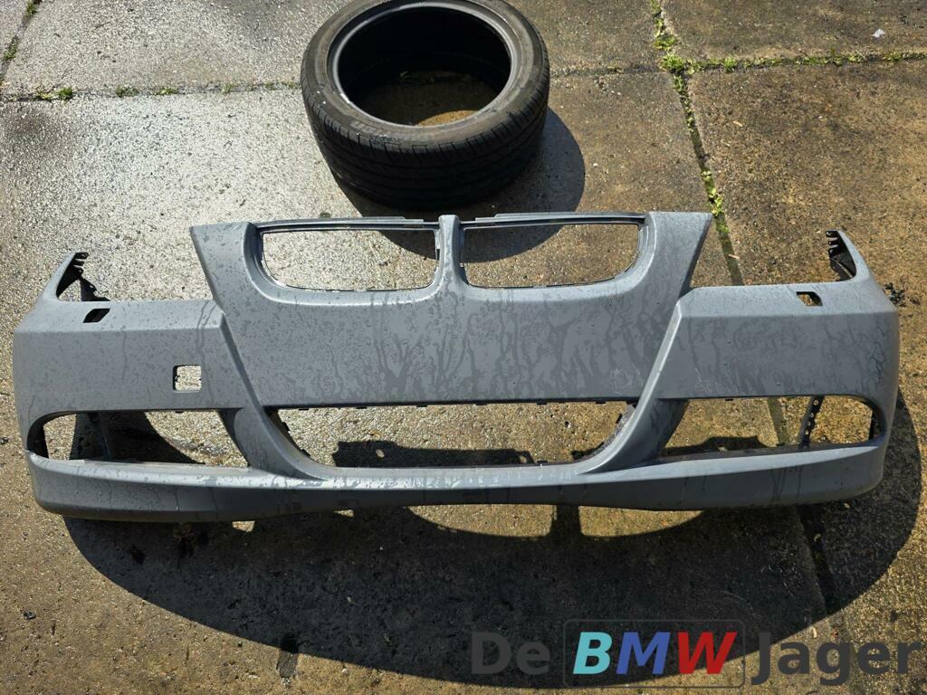 Voorbumper in primer BMW 3-serie E90 E91 51117170052, Gebruikt, Voor, Ophalen of Verzenden, Bumper