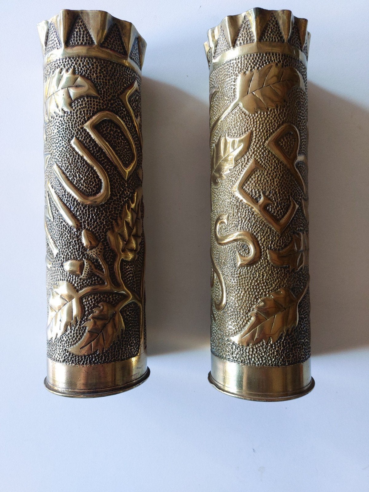 2 bewerkte obussen 28 hoog diameter  8. 0486 215927, Verzamelen, Militaria | Algemeen, Ophalen