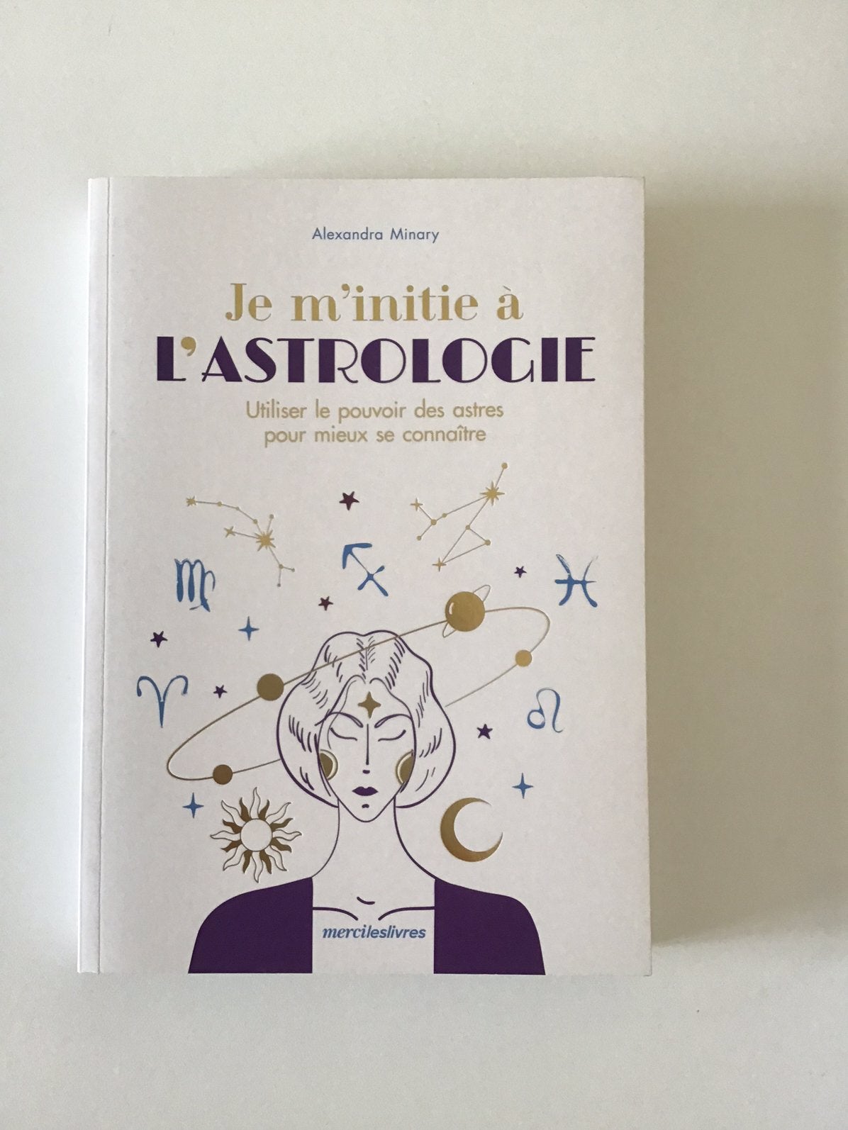 Je m’initie à l’astrologie d’Alexandra Minary, Livres, Enlèvement ou Envoi, Utilisé