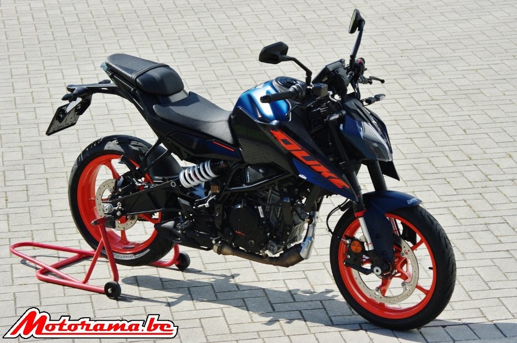 KTM 125 Duke - 2024 - 1000 km @Motorama, Motoren, LED Verlichting, Occasion, Bedrijf, 11 kW of minder