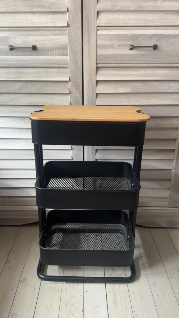 RASKOG - tafel - ikea, Antiek en Kunst, Antiek | Meubels | Kasten, Ophalen
