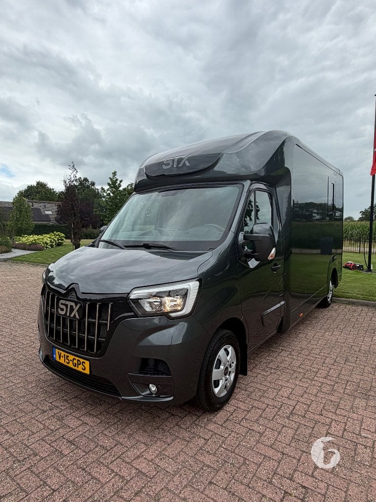 Uniek! STX paardenwagen, 2024 met 23.000KM! Marge!, Ophalen, Zo goed als nieuw, Polyester, 2-paards trailer