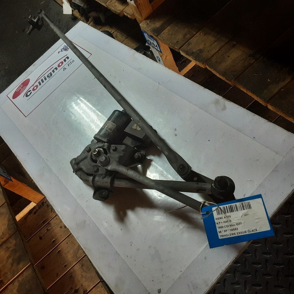 MECANISME ESSUIE-GLACE Mercedes-Benz A (W168) (A168820244), Mercedes-Benz, Mevr. I. Hauben, Utilisé, Rue de l'Espoir 34 34
4030  GRIVEGNÉE, BE