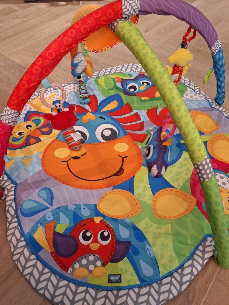 speelmat activity gym met extra speeltjes, maakt muziek, Kinderen en Baby's, Ophalen, Zo goed als nieuw, Met geluid