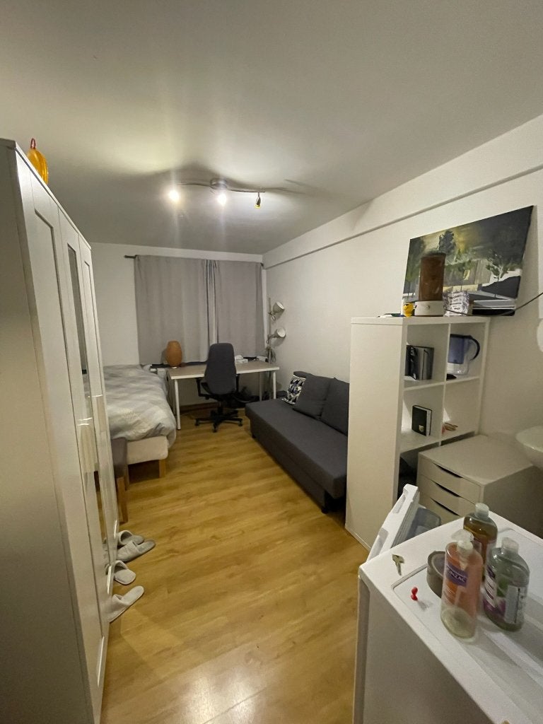 volledige inrichting studentenkamer, Ophalen