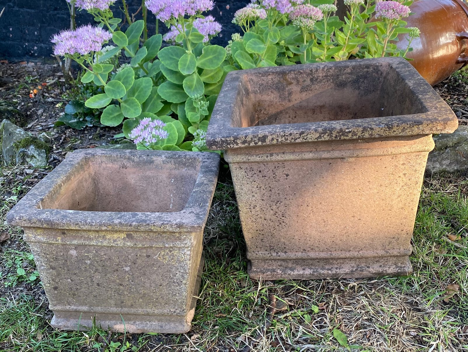 Set van 2 vierkante terracotta bloempotten, Tuin en Terras, Bloembakken en Plantenbakken, Ophalen, Steen, Gebruikt, Vierkant