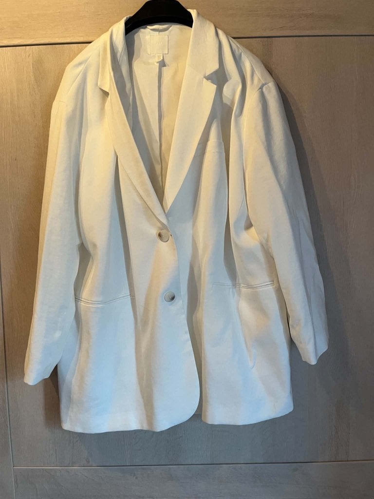 blazer creme h&m xl amper gedragen, Vêtements | Femmes, Grandes tailles, H & M, Enlèvement ou Envoi, Comme neuf, Veste ou Manteau