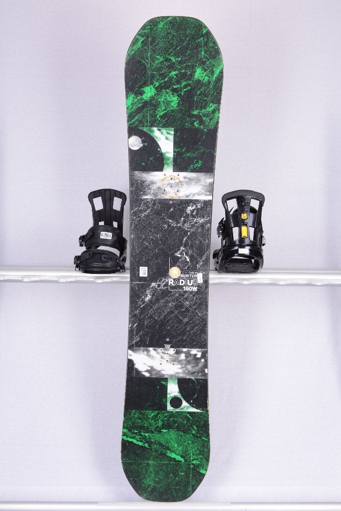 Snowboard 160 cm BURTON RADIUS WIDE, noir/vert, noyau en boi, Envoi, Utilisé, Planche