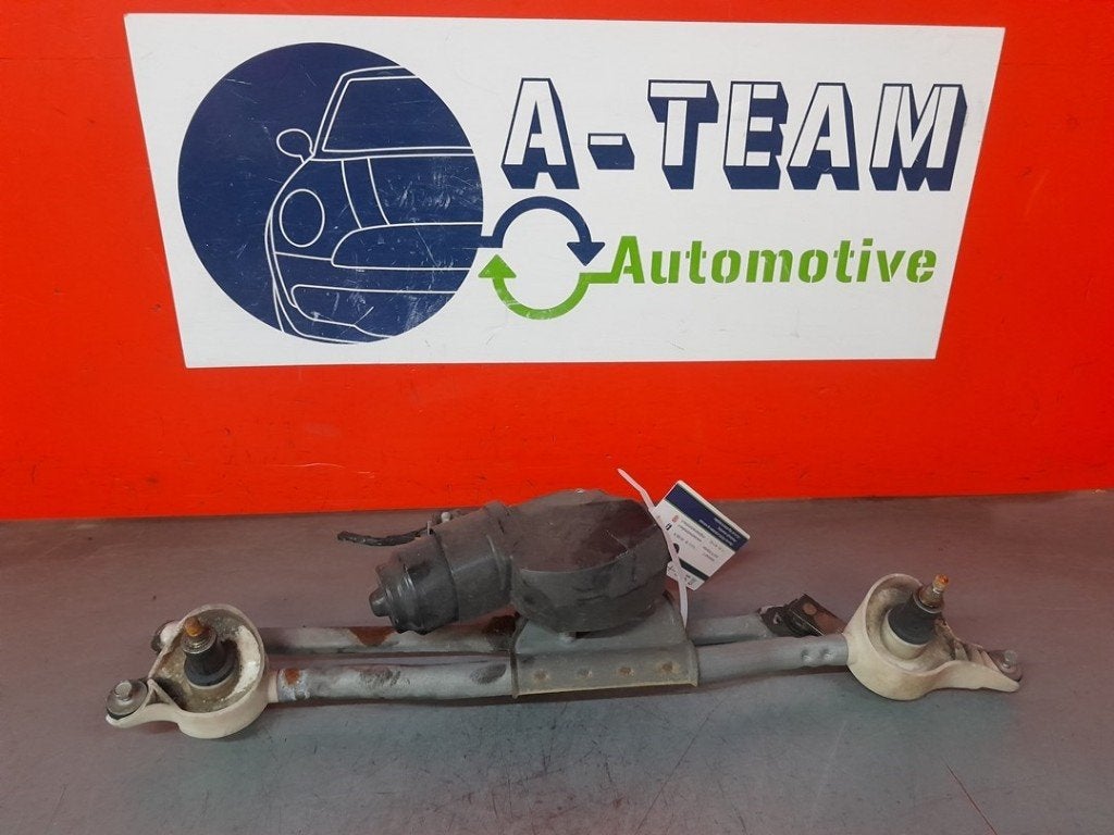 MOTEUR + TRINGLERIE ESSUIE GLACE AVANT Suzuki Splash, Suzuki-Allee 7
64625  Bensheim, DE, Suzuki Deutschland GmbH, Kontakt@suzuki.de
