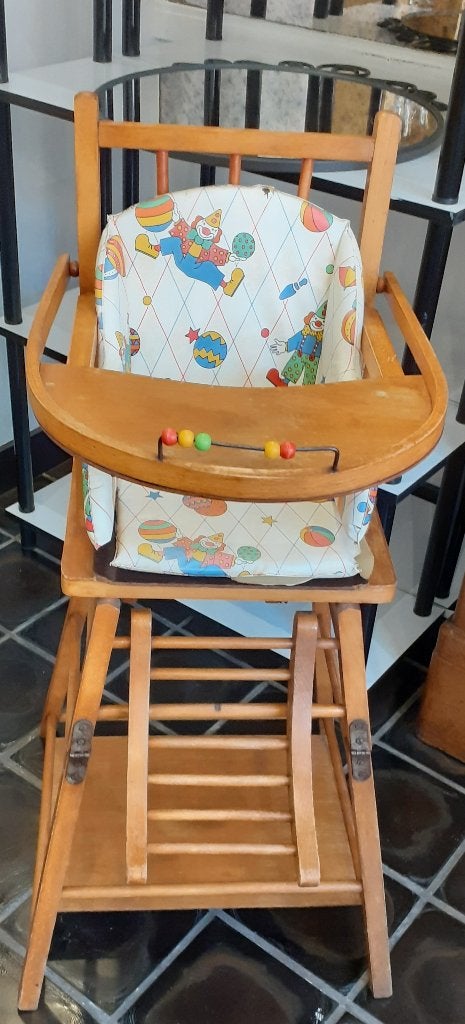Ancienne chaise en bois de bébé, Enfants & Bébés, Enlèvement, Utilisé