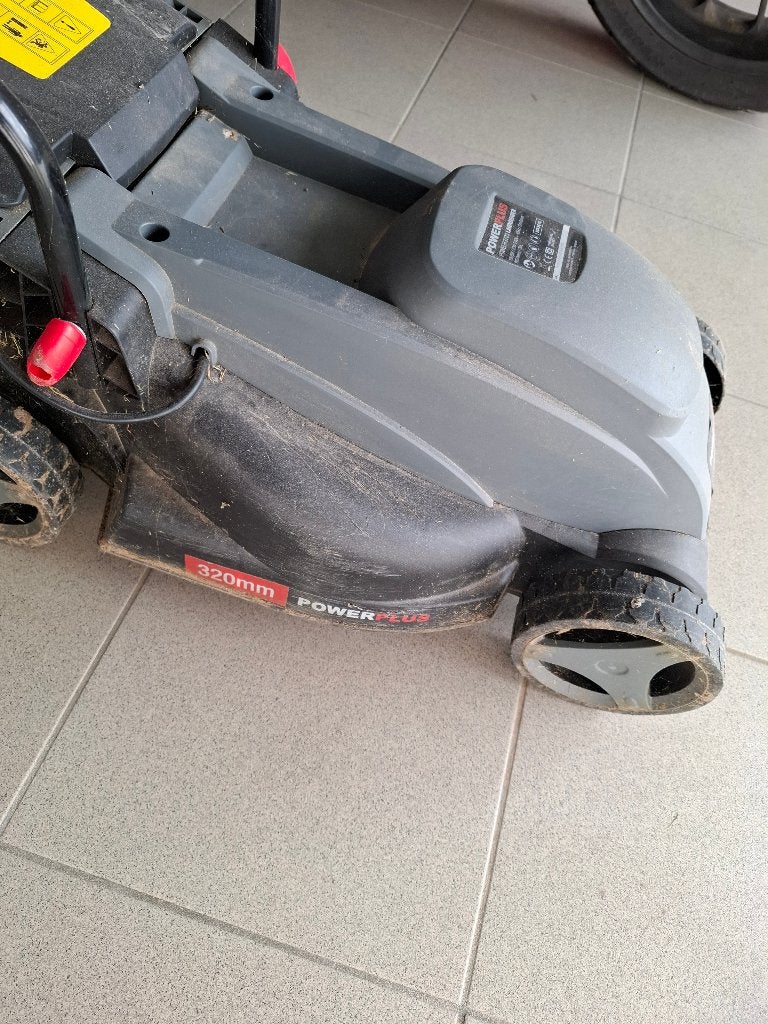 kleine electrische grasmachine te koop, Ophalen, Gebruikt, Elektrische grasmaaier, Elektrische starter