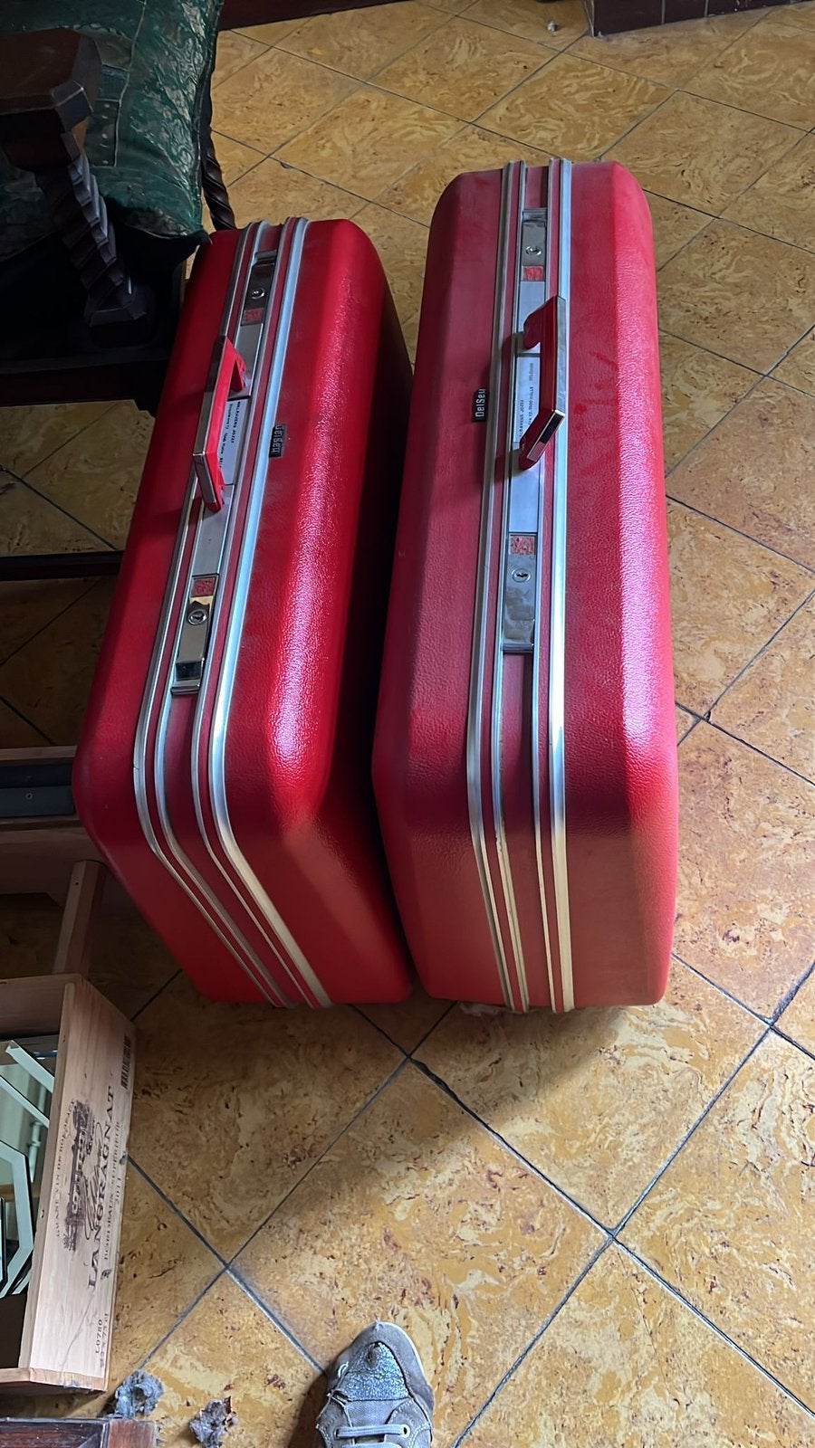 VALISE VINTAGE 🧳, Enlèvement, Comme neuf