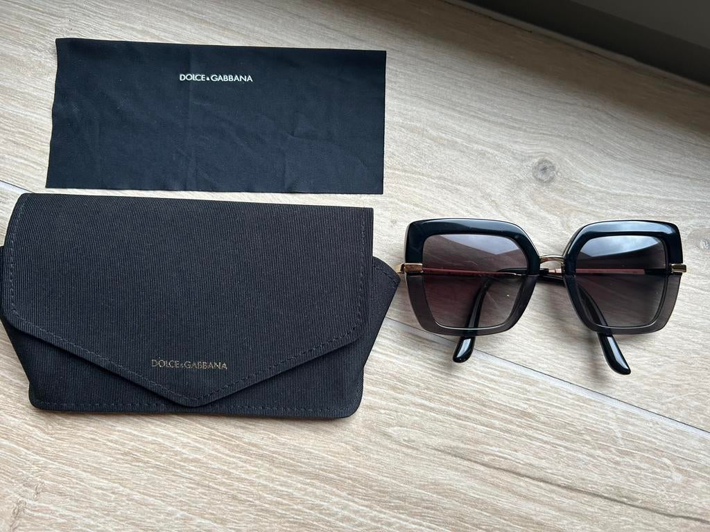 Dolce & Gabbana DG4373 3246/8G dames zonnebril, Ophalen, Zo goed als nieuw, Zonnebril, Dolce & Gabbana