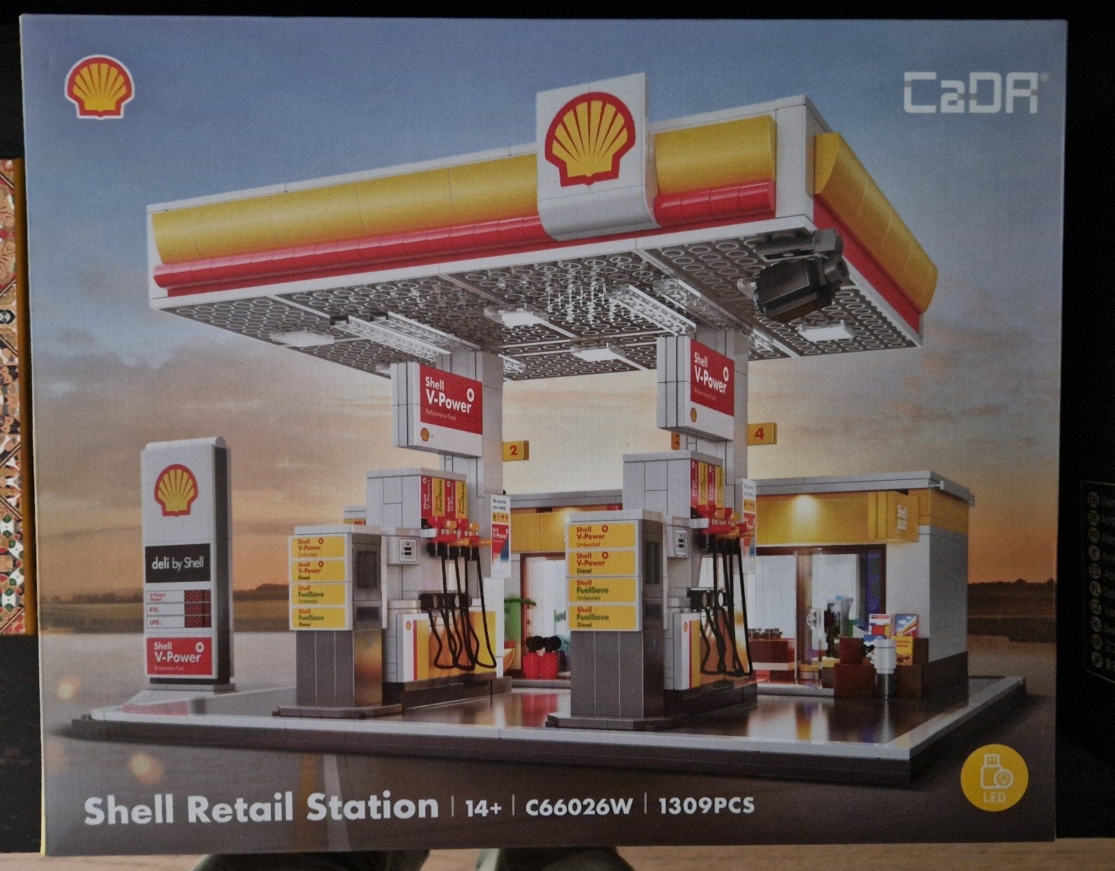 Shell Tankstation onder licentie, Neuf, Enlèvement ou Envoi, Lego, Pièces supplémentaires incluses