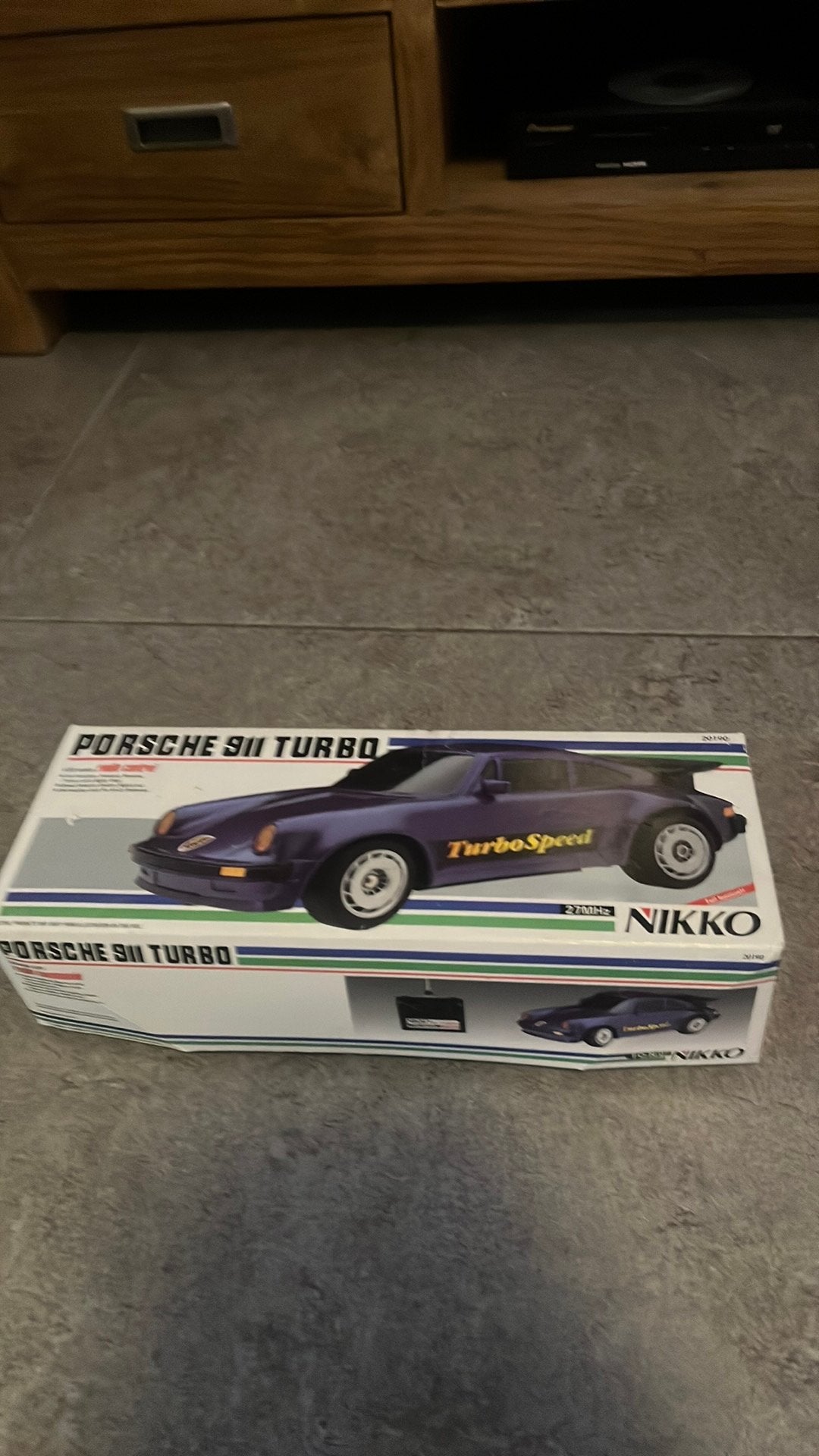 Nikko Porsche 911 Turbo 1/20 th scale, Hobby & Loisirs créatifs, Enlèvement ou Envoi, Comme neuf
