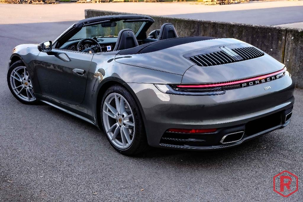 Porsche 911 Carrera 4 Cabriolet Sport Chrono PASM 992, Cuir, Argent ou Gris, Achat, Entreprise
