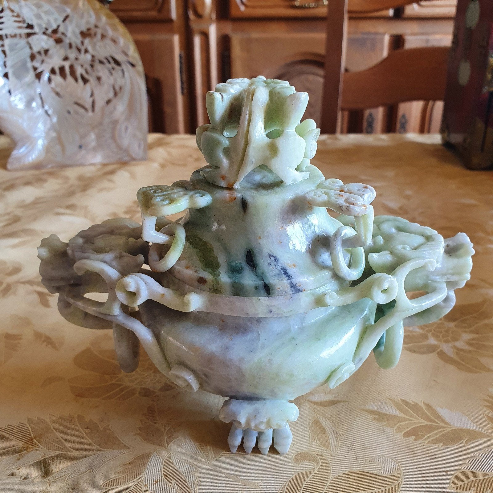 Brûle-encens en jade chinois vert clair., Antiquités & Art, Vert, Enlèvement ou Envoi