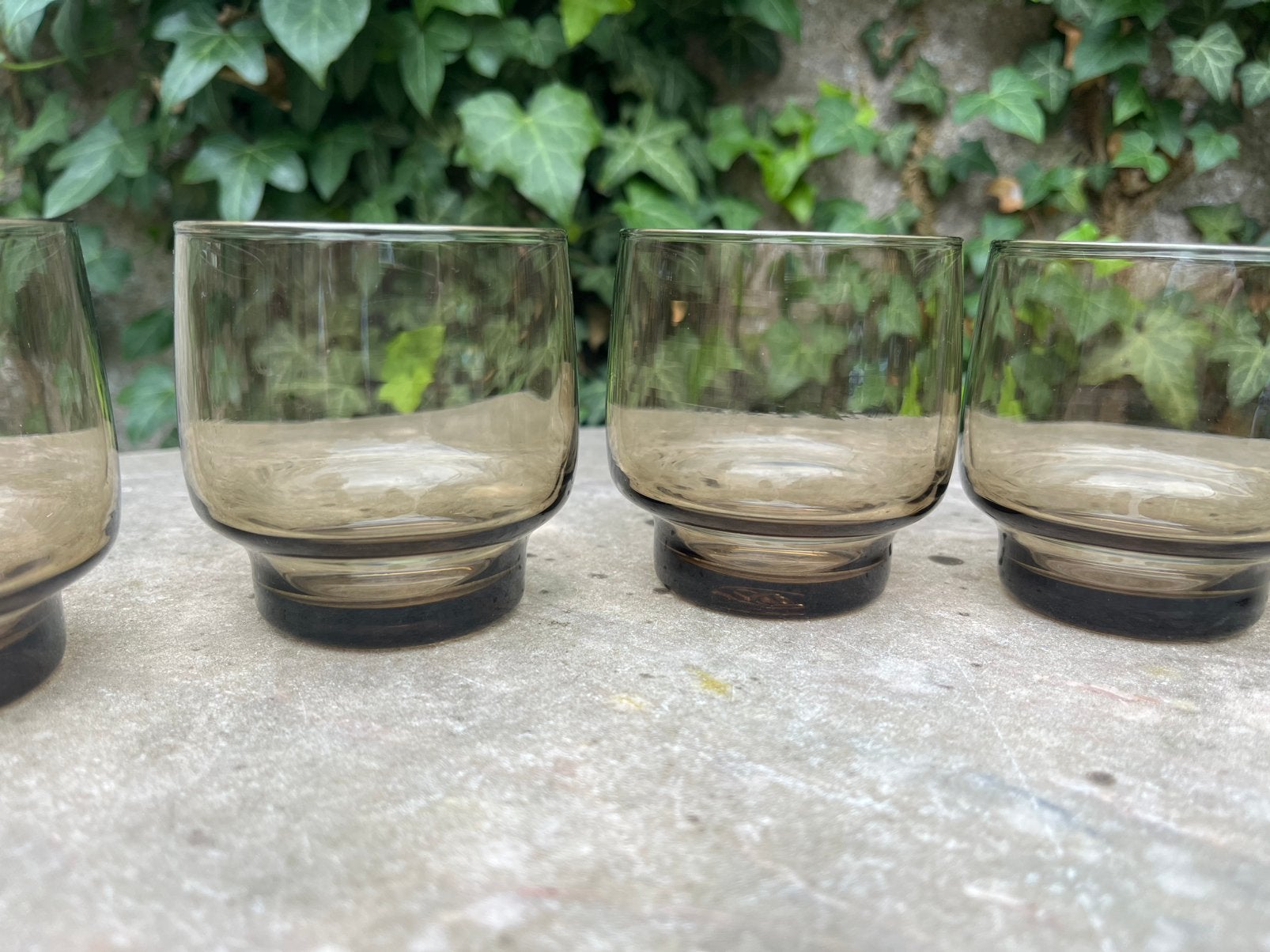 6 vintage fumé glazen door Luminarc voor BP - laag model, Huis en Inrichting, Keuken | Servies, Gebruikt, Glas of Glazen, Overige stijlen