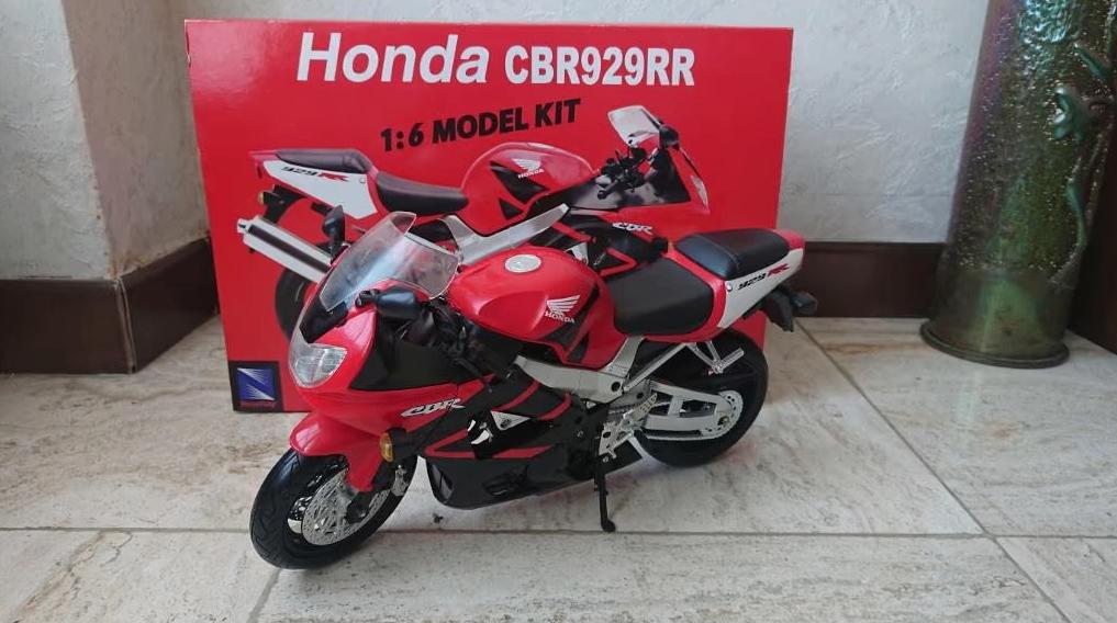 1/6 Honda CBR929RR Miniature, Neuf, Autres marques, Enlèvement ou Envoi, Plus grand que 1:32