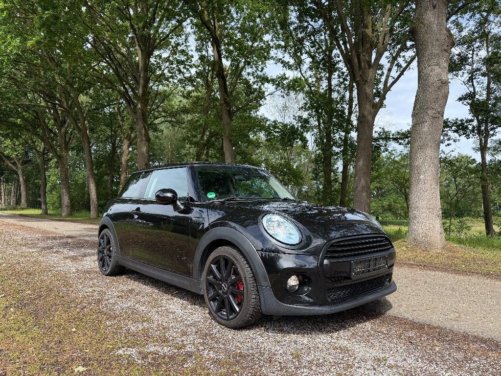 Mini Cooper 1.5i 136ch noire, Autos, Mini, Entreprise, Cooper, ABS, Climatisation automatique, Bluetooth, Ordinateur de bord, Verrouillage central