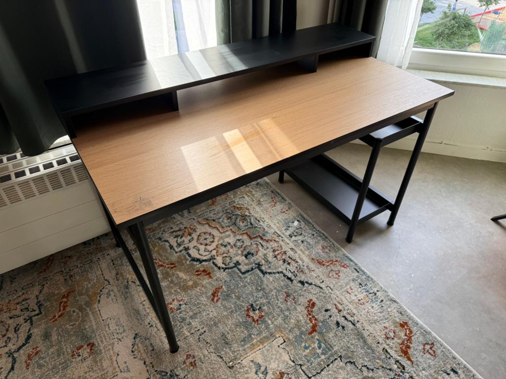 Bureau Ikea Mullsjo, Ophalen, Zo goed als nieuw