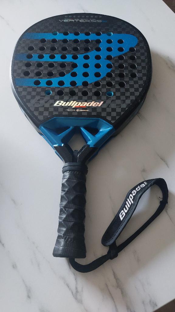 padelracket Vertex05 Bullpadel 2026 hybride, Ophalen, Zo goed als nieuw, Padelracket