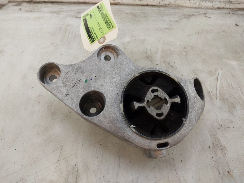 MONTAGE MOTEUR Ford Puma (01-2019/-) (|S2X66F012AB|2775018|), Henry-Ford-Straße  1
50735  Köln, DE, Ford-Werke GmbH, Kunden@ford.com