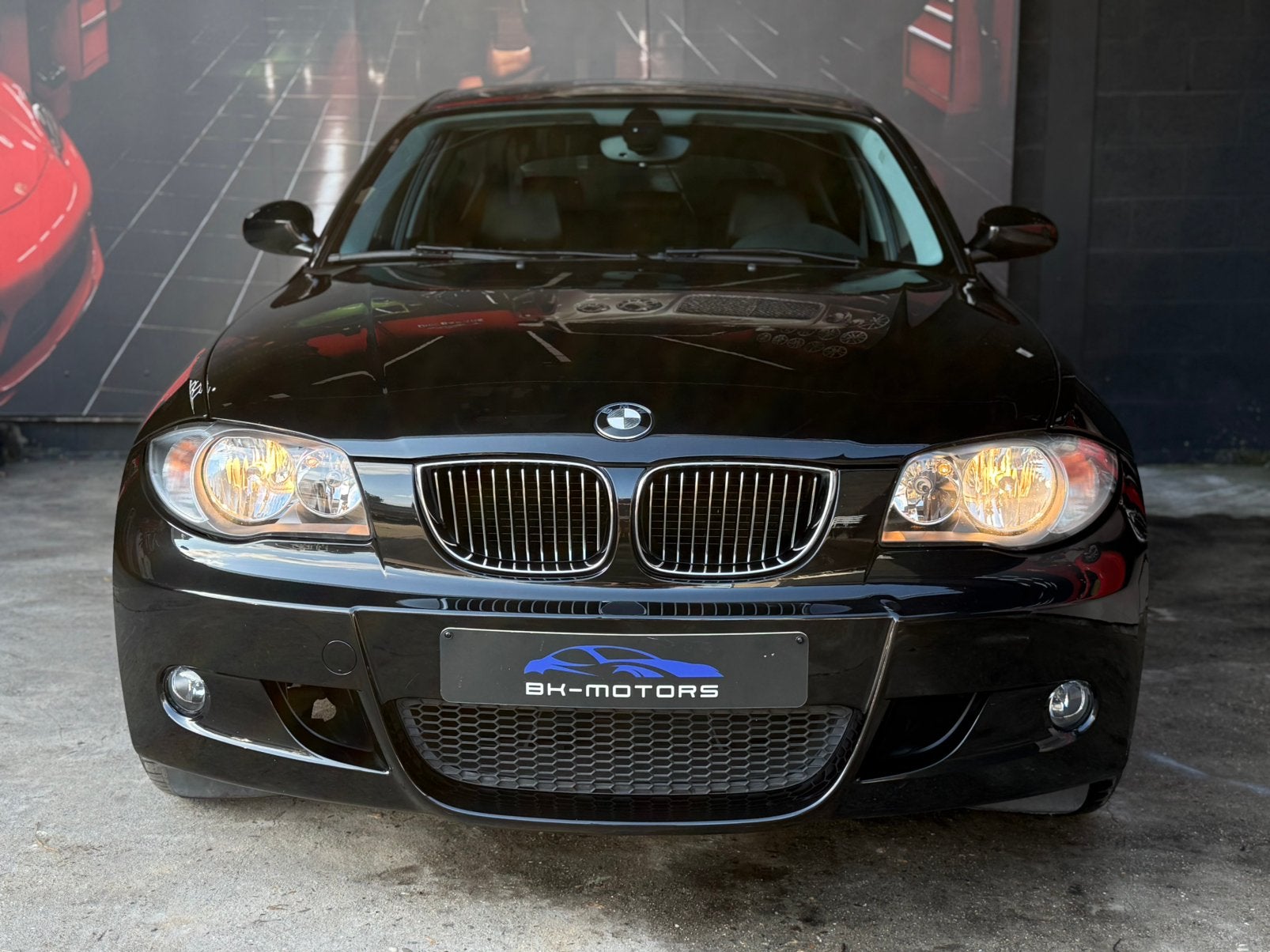 Bmw 116i  M Sport Pakket, Autos, 139 g/km, https://public.car-pass.be/vhr/e754a28d-d48a-462d-a508-7413fc2509b6, Entreprise, Noir