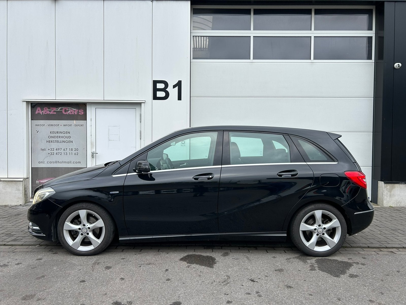 Mercedes B180 Benzine / 1ste eigenaar / perfecte staat, Autos, Euro 5, Achat, Entreprise, Noir