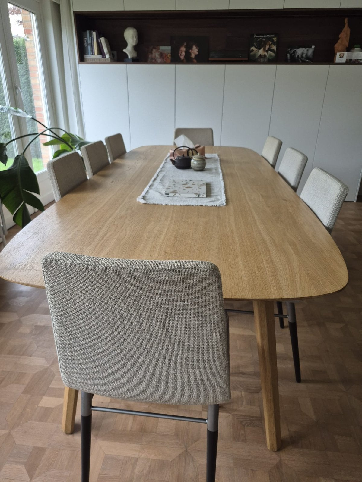 8 stevige stoelen, zeer goede staat. 30 euro/stuk., Ophalen, Zo goed als nieuw, Stof