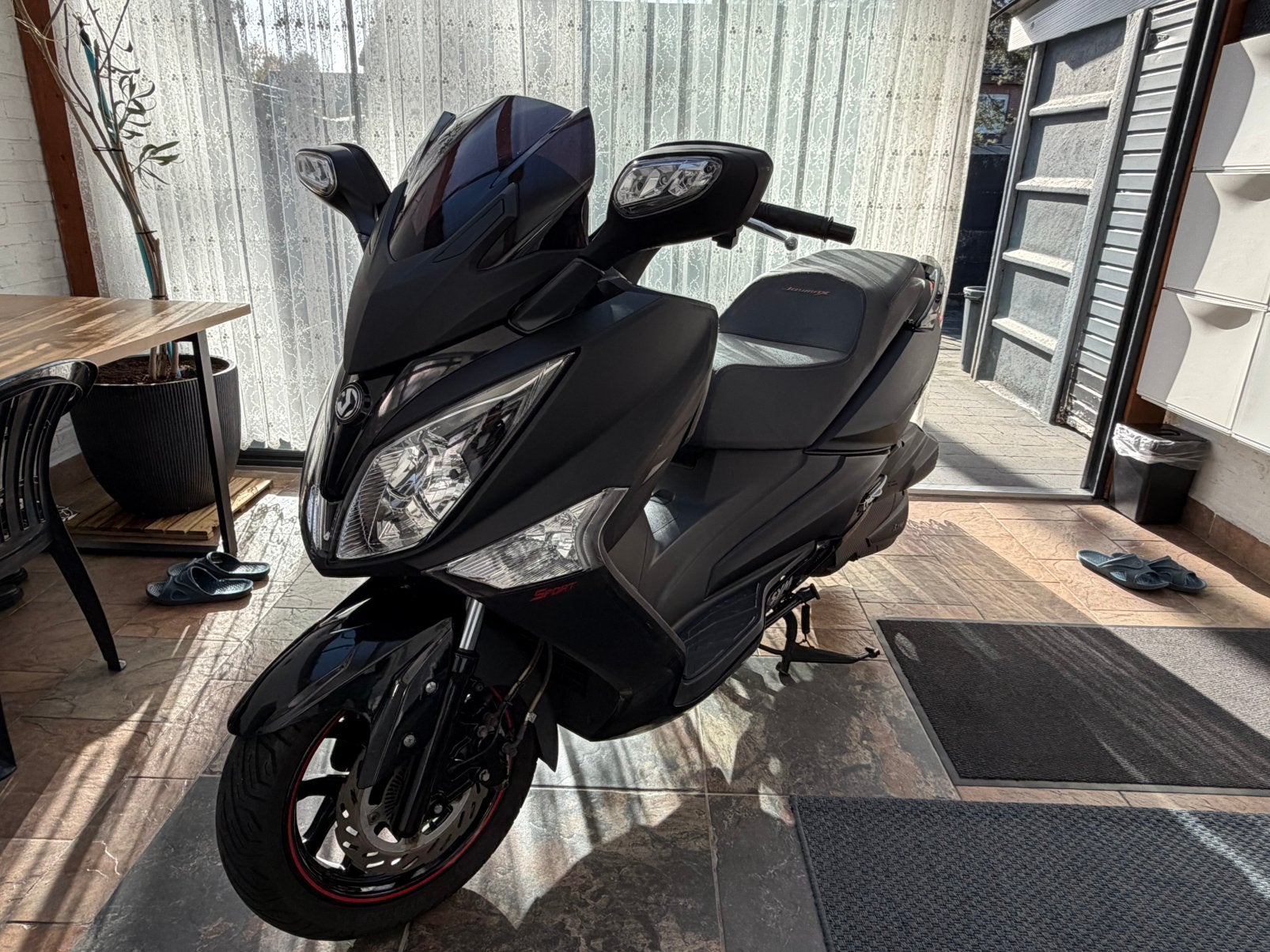 125cc SYM Joymax 125i nieuwstaat van 1 ste eigenaar, Motoren, Scooter, Nieuw, Particulier, 125 cc