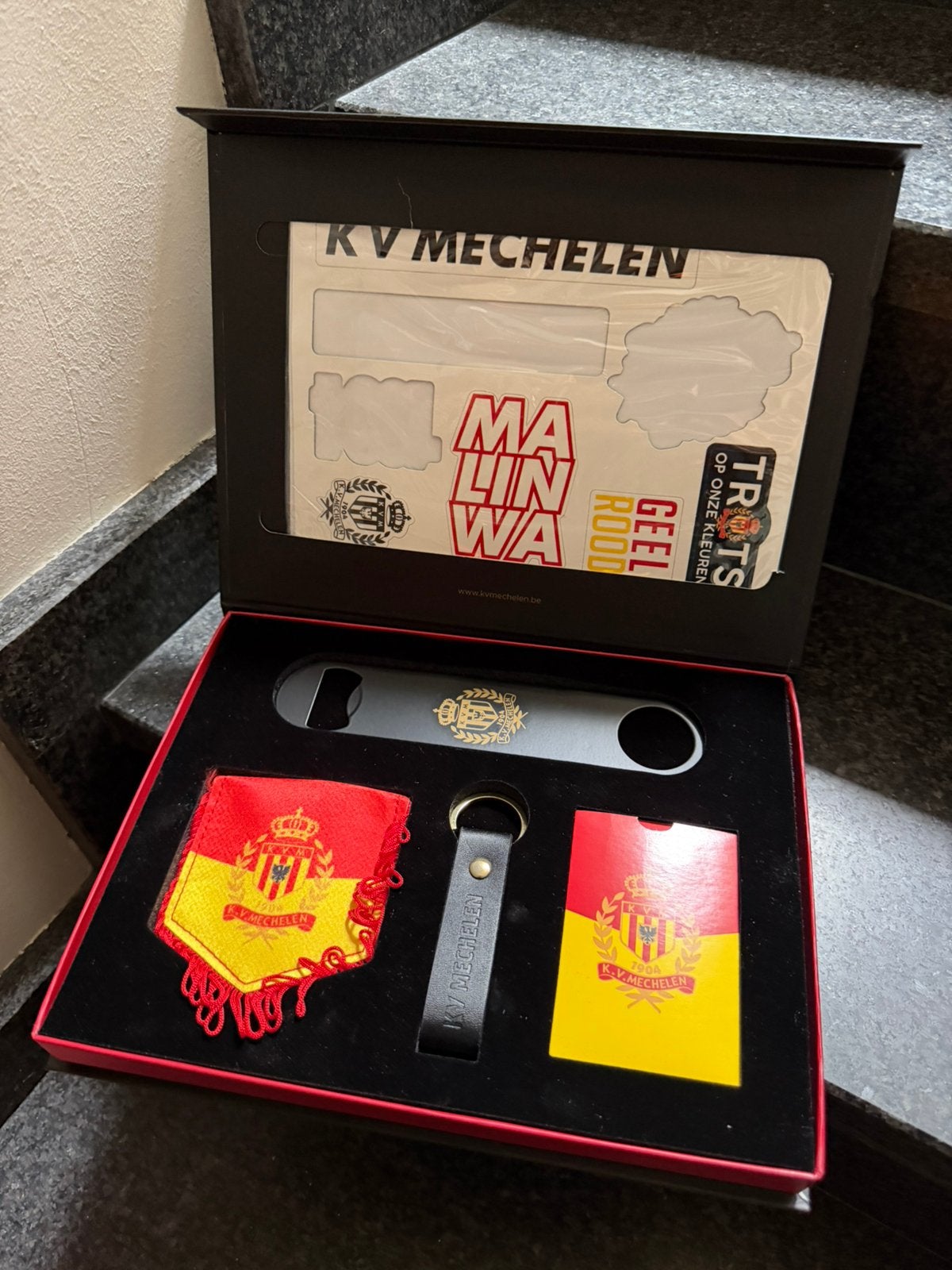 KV Mechelen supportersbox, nieuw, Sport en Fitness, Ophalen of Verzenden, Zo goed als nieuw
