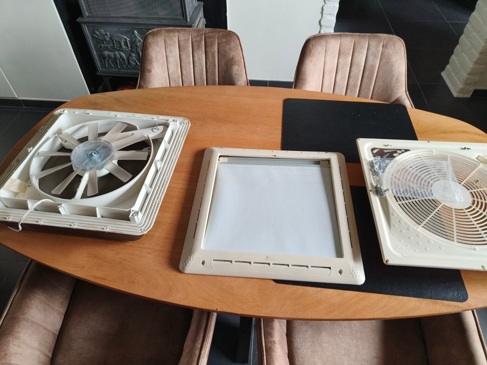 Dak ventilator, Caravans en Kamperen, Ophalen, Gebruikt