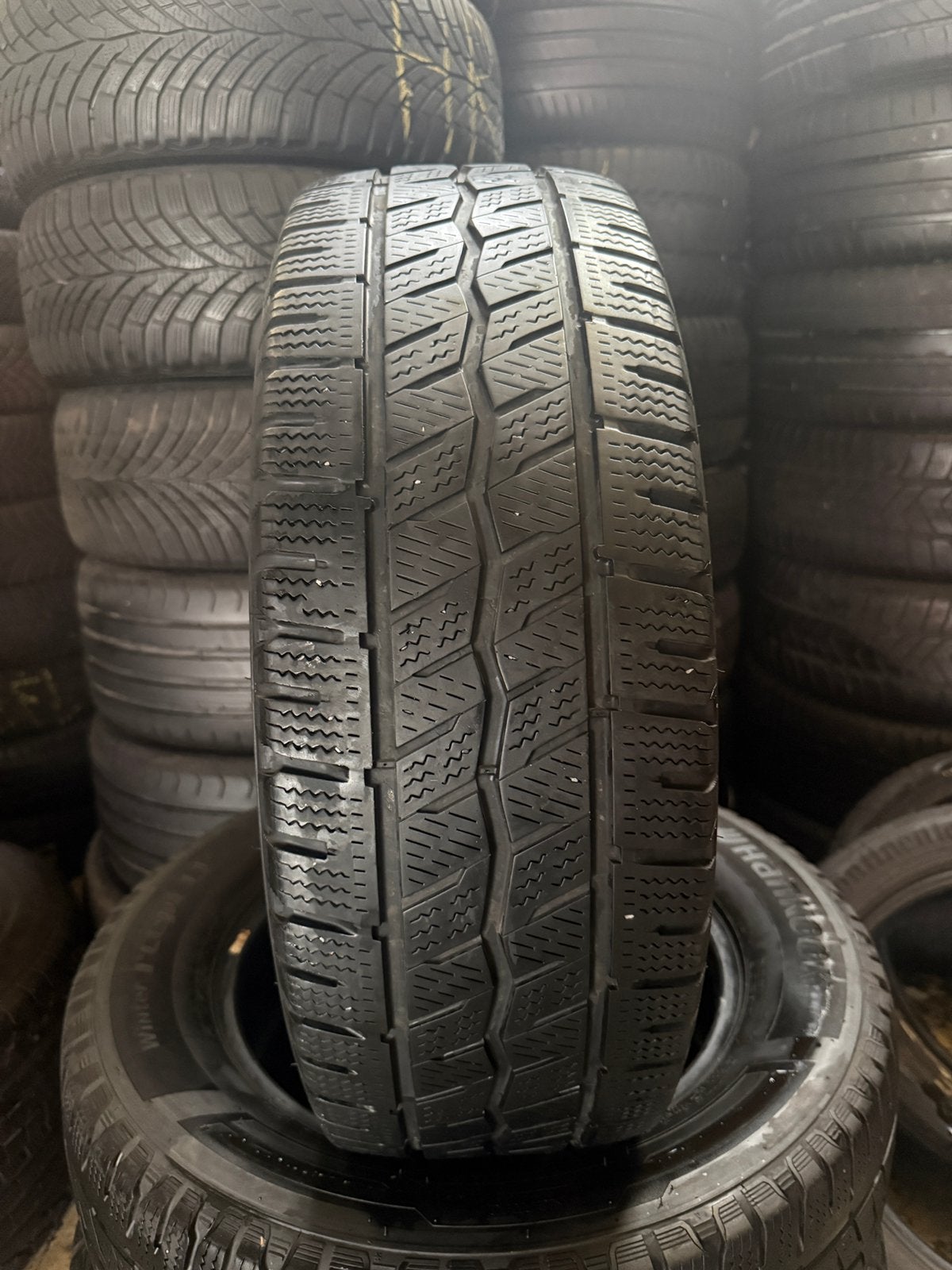 215/65/16c Hankook avec montage et équilibrage, Enlèvement