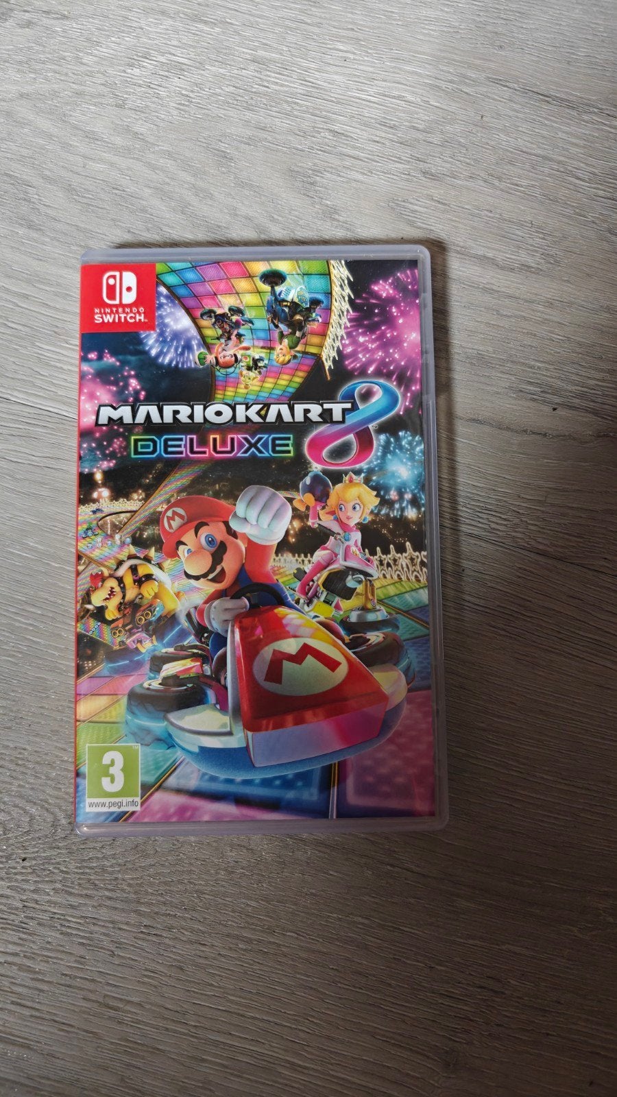 Jeu Nintendo Switch - Mario Kart 8 Deluxe, Consoles de jeu & Jeux vidéo, Enlèvement ou Envoi, Comme neuf