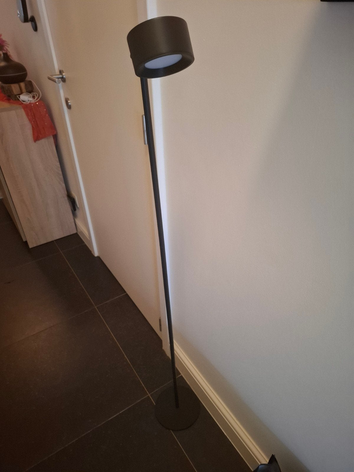 Staande lamp ze heeft drie standen voor te dimmen, Ophalen
