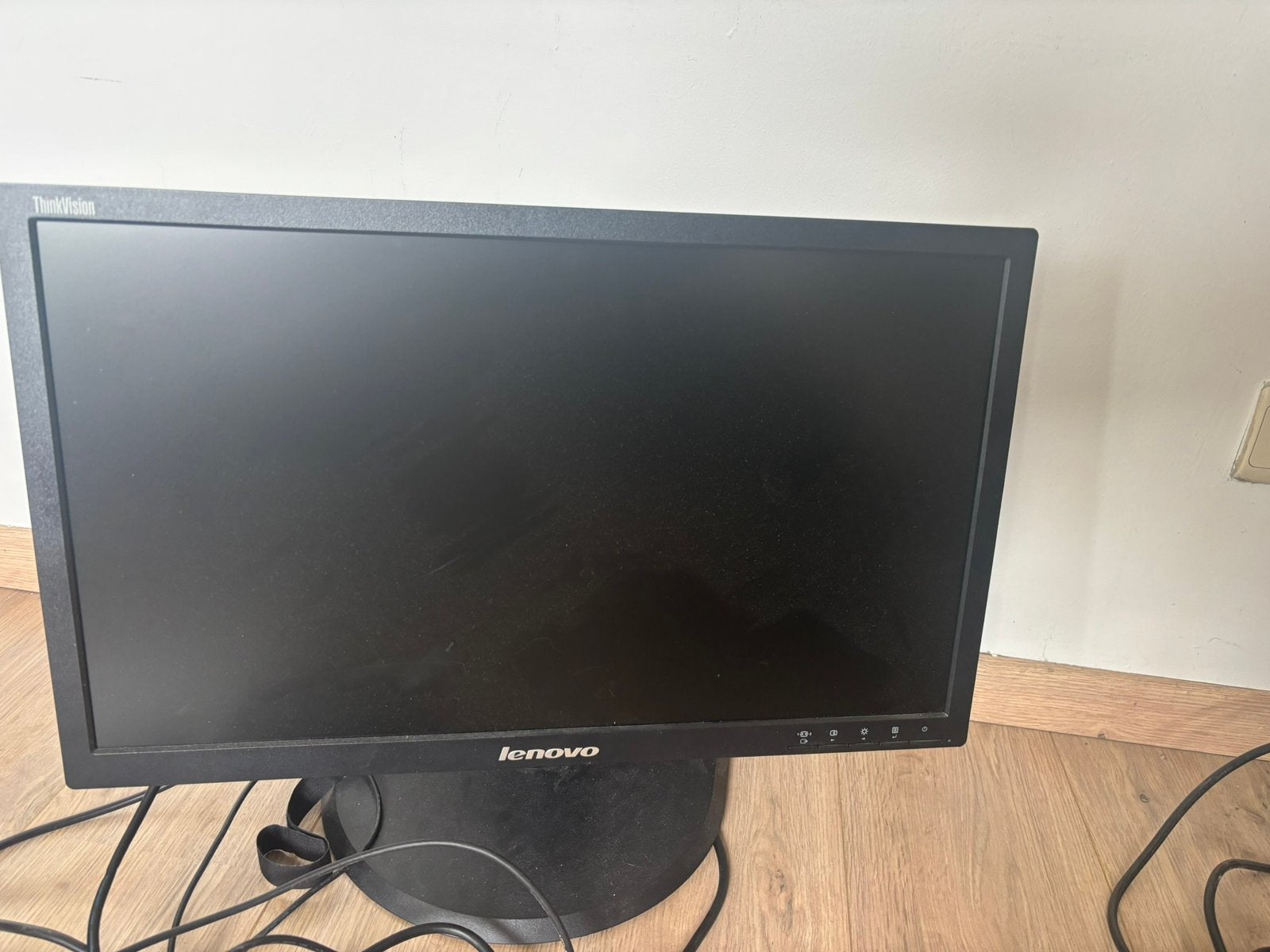 2 monitors met docking station, Computers en Software, Ophalen, Gebruikt, DisplayPort