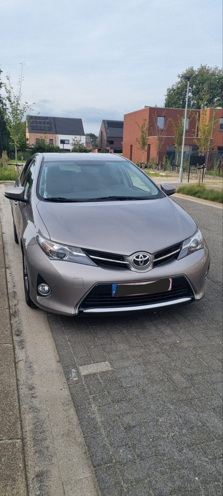 Toyota Auris 2015 - 92600 km - manueel - benzine, Dealer onderhouden, 13 cc, Handgeschakeld, Particulier