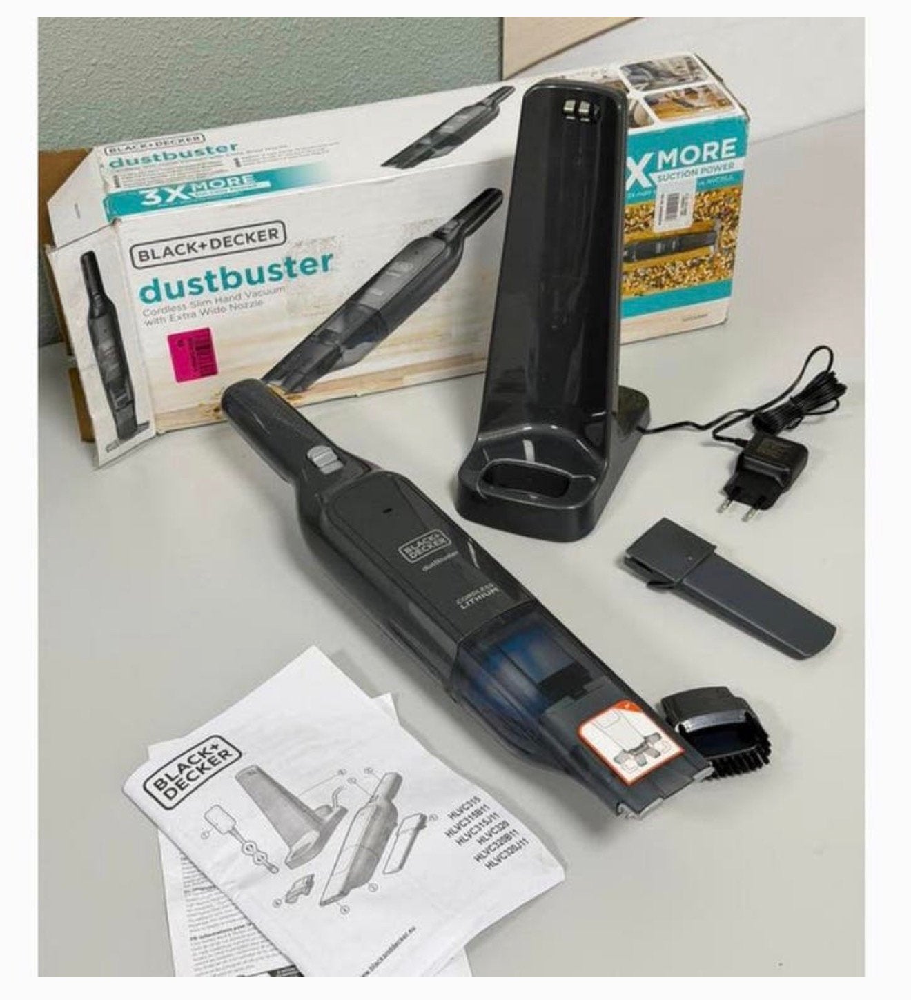BLACK en DECKER 12V Kruimeldief hand-stofzuiger 2.0Ah Nieuw, Ophalen of Verzenden, Nieuw, Reservoir, Kruimeldief