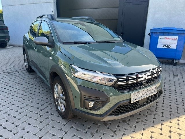 Dacia Sandero Stepway AUTOMAAT 27.000 km, Autos, Essai à domicile, Achat, 140 g/km, Euro 6