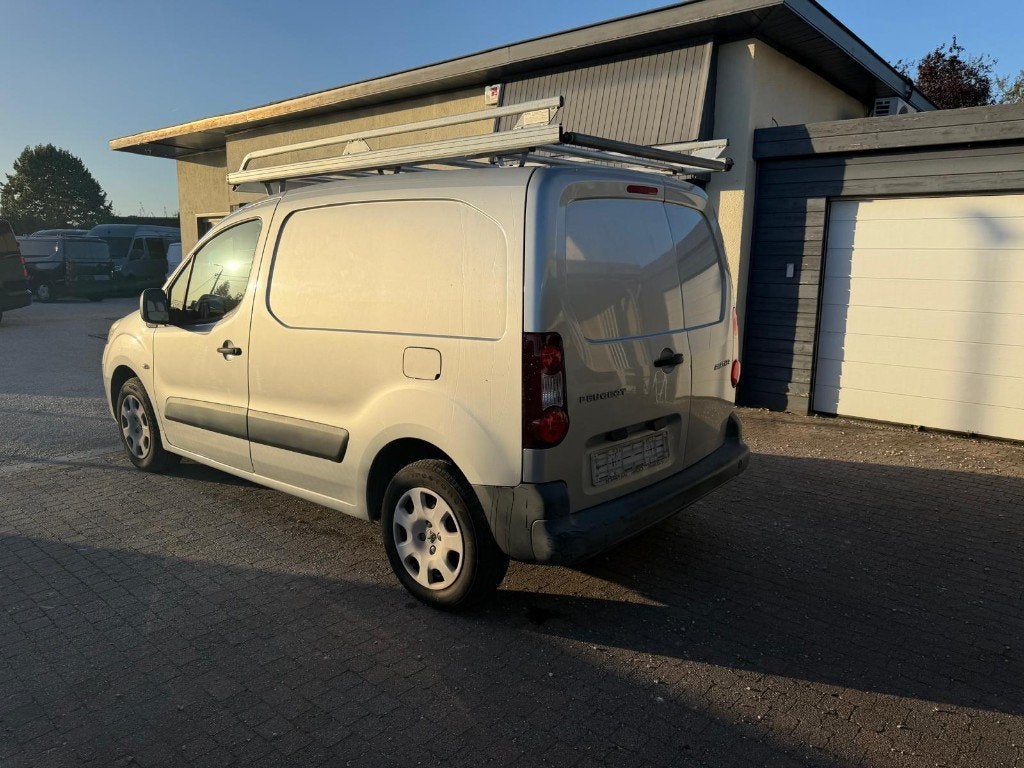 PEUGEOT PARTNER * 1.6HDI * 3 PLACES * AIRCO * RADIO *, Achat, Ordinateur de bord, Entreprise, 3 places
