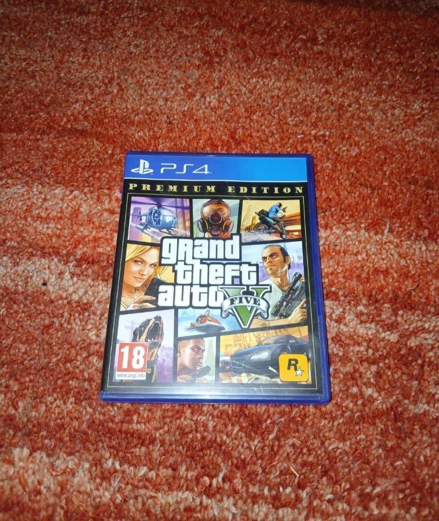 PS4 GTA5 et jeu gratuit sur disque, Enlèvement ou Envoi, Utilisé, Autres genres