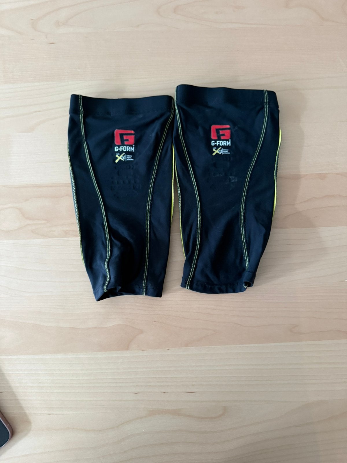 Protège-tibias G Form Pro Elite S XL, Sports & Fitness, Enlèvement, Comme neuf