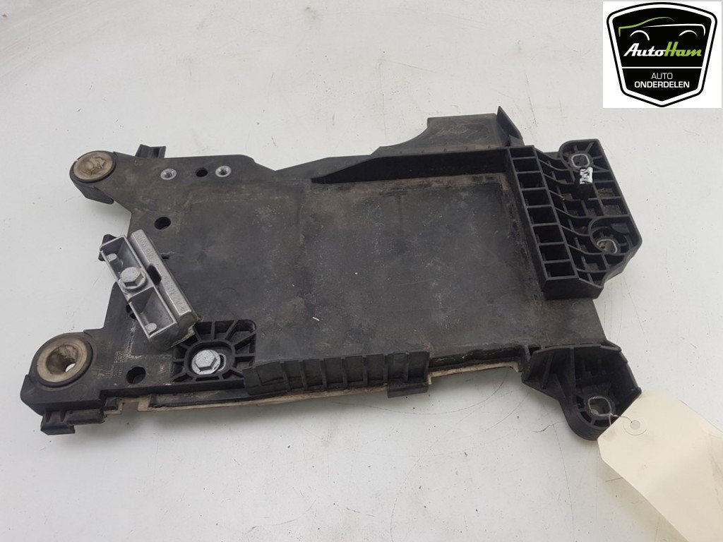 BAC A BATTERIE X2 (F39) (|9387574|61219387574|938757405|), Autos : Pièces & Accessoires, Batteries & Accessoires, Utilisé, BMW