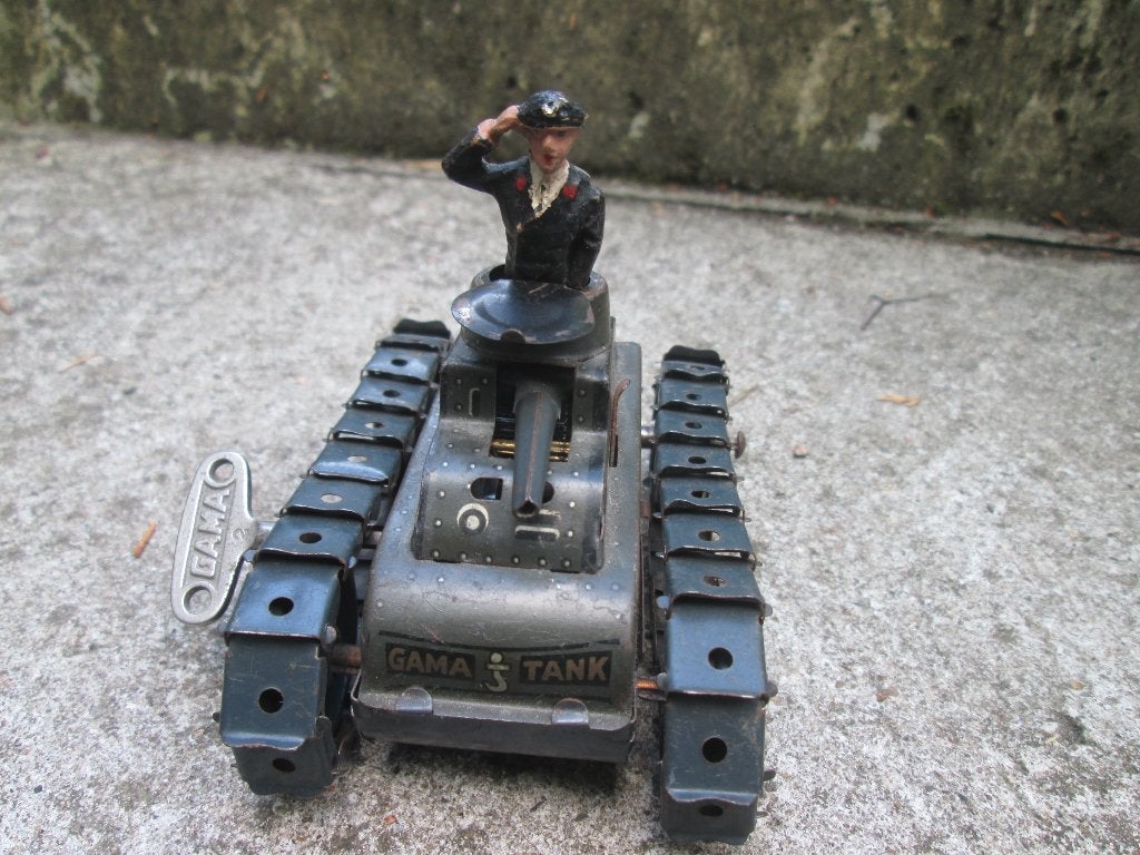 GAMA tank met elastolin tank commandant, Ophalen of Verzenden