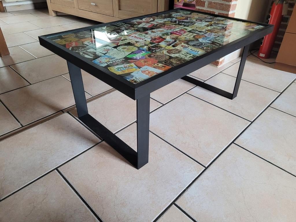 Woonkamer en/of bartafel