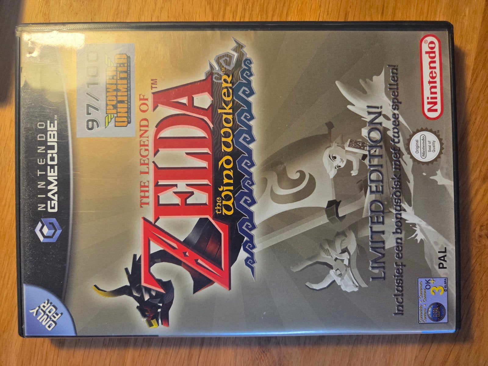Zelda windwaker limited edition met ocarina of time, Games en Spelcomputers, Games | Nintendo GameCube, Ophalen