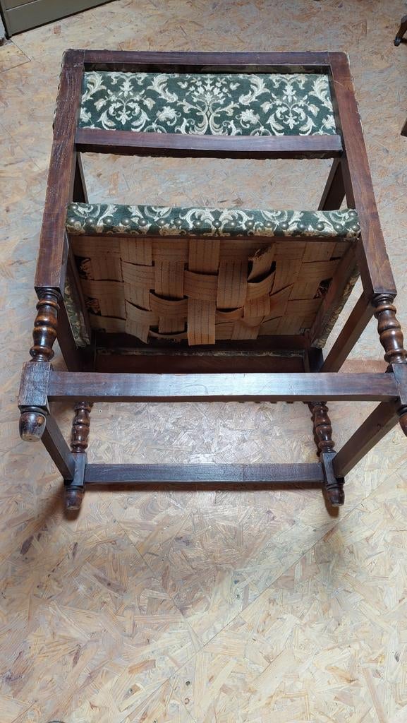 Fauteuil ancien à  retapisser et garnir., Enlèvement