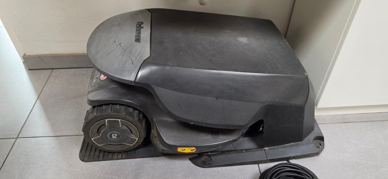 robomow met garage, Tuin en Terras, Ophalen, Gebruikt, Robomow, Meer dan 25 cm